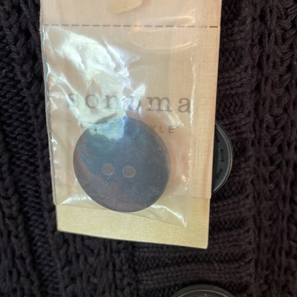 Sonoma cotton sweater black size medium with 3 buttons. NWT. - Picture 9 of 11
